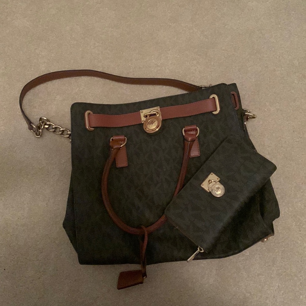 Authentic Michael Kors purse and wallet